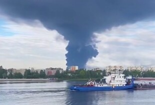 Зеленський підтвердив ураження двох російських НПЗ за ніч