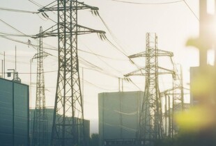 Енергосистема пройшла період рекордної спеки без графіків відключення світла - Шмигаль