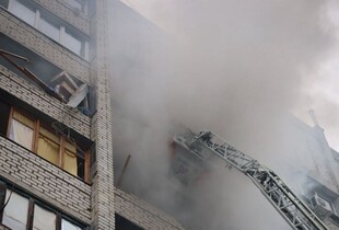 Російські війська завдали ракетного удару по багатоповерхівці в Салтівському районі Харкова: є жертви