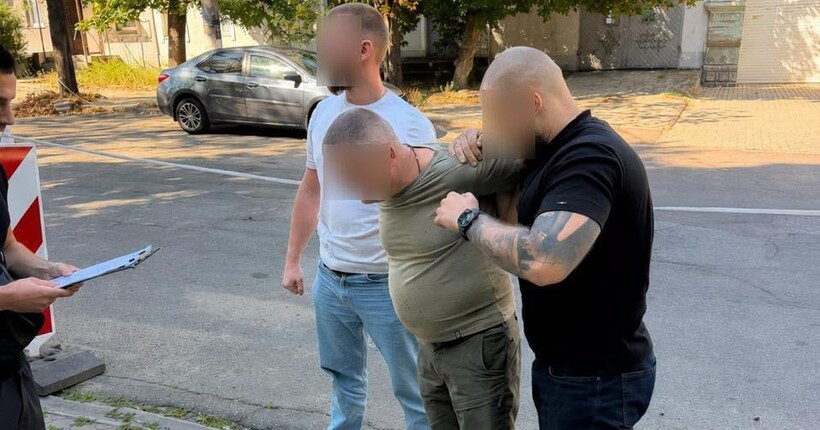 Начальника Миколаївського обласного ТЦК затримали на хабарі у $10 000