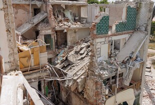 В Краматорську з-під завалів будинку дістали тіло загиблого чоловіка