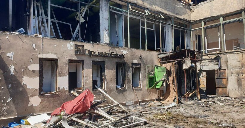У лікарні померли двоє інкасаторів ПриватБанку після ворожого обстрілу