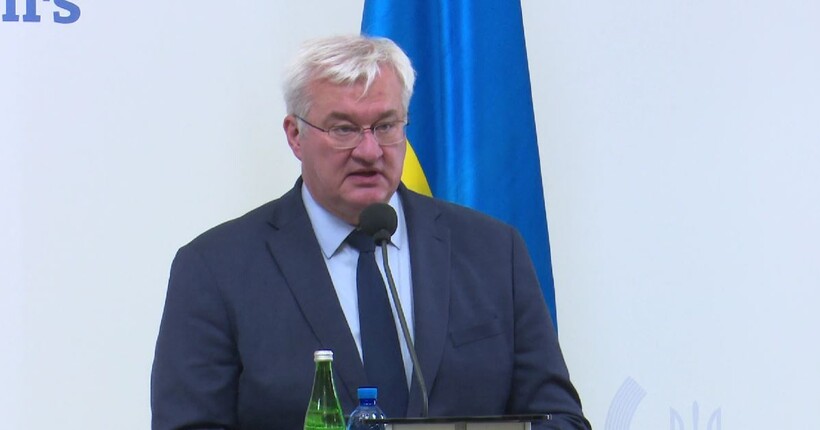 Час повернутися до обговорення використання заморожених російських активів - Сибіга