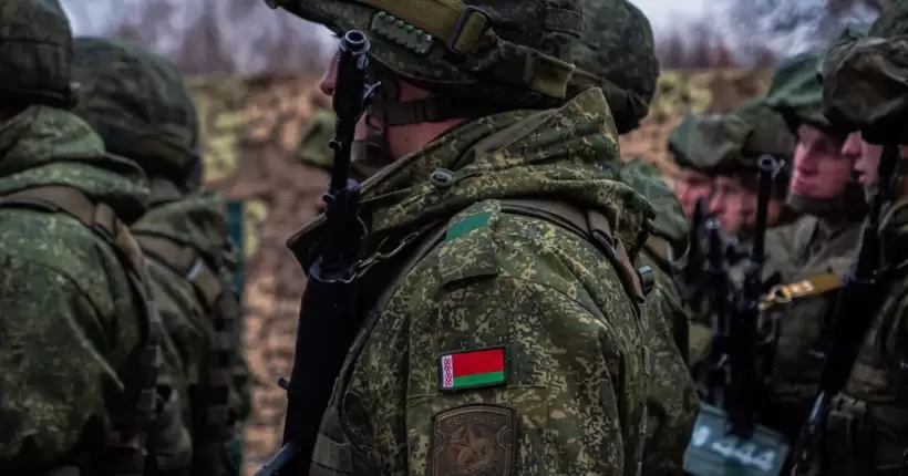 Кількість російських військових на території Білорусі зменшилася