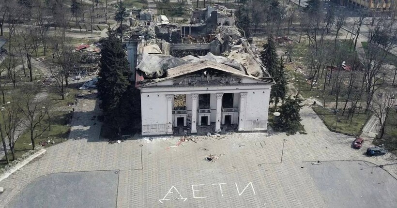 росія знімає фільм на місці масового вбивства в Маріуполі – Лубінець звернувся в ООН і МКС
