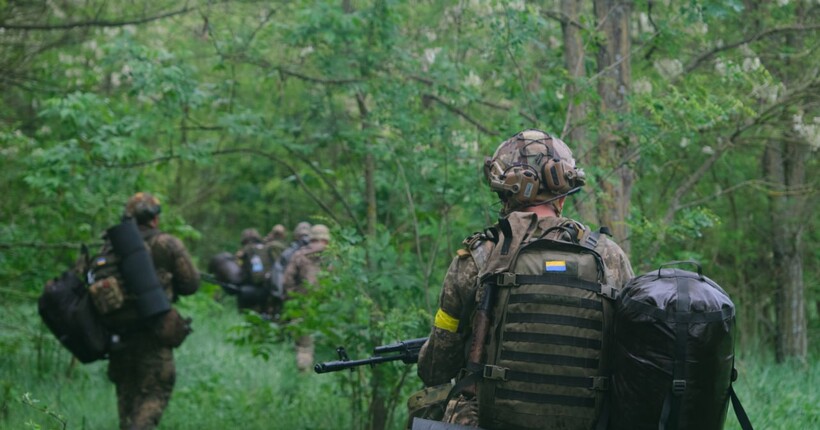 Святогірські ліси майже перетворилися на згарища через бойові дії - речник 66 ОМБр