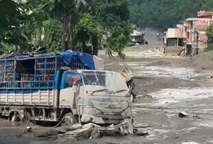 Внаслідок повені у Непалі зникли безвісти 53 українці - МЗС