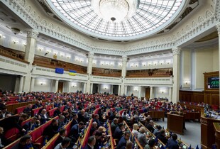 Рада вдруге провалила голосування за законопроект про ПДВ на посилки
