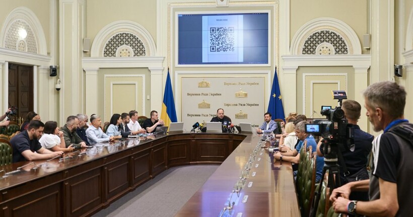 Рада зможе працювати і під час тривалих тривог: що придумали для депутатів