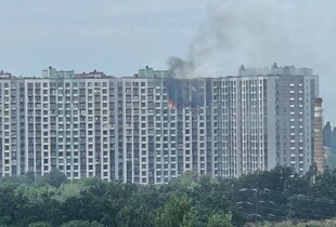 На Подолі у Києві палає багатоповерхівка: що відомо