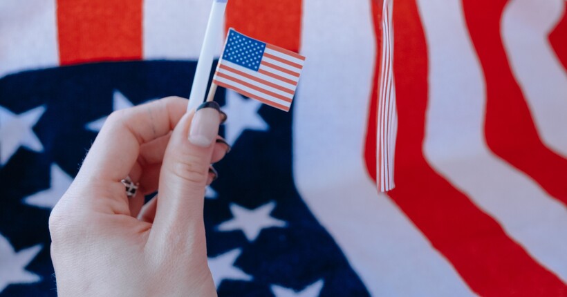 США забороняють імпорт низки товарів з Канади