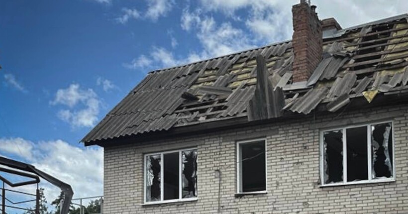 Росіяни вдарили двома КАБами по Сумах: поранено 11 людей, серед яких троє дітей
