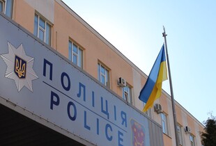 На Полтавщині дев'ятирічний хлопчик випав із вікна сьомого поверху: який стан дитини