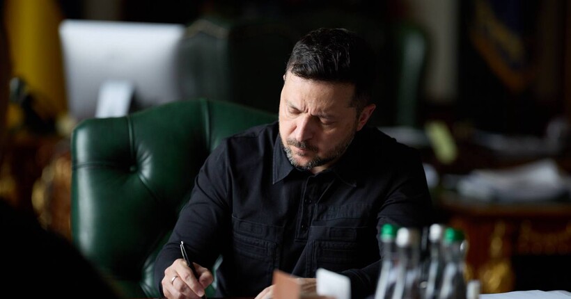 У генпрокурора є тільки один шлях — звільнення з посади: Зеленський відповів на заяву Кравченка 