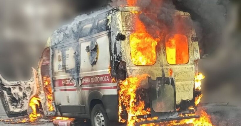 Росіяни знищили понад 50 автомобілів швидкої допомоги на Херсонщині - ОВА