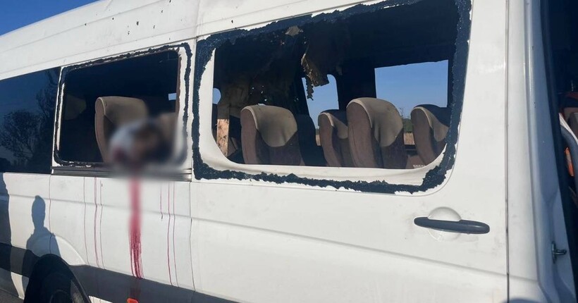 На Дніпропетровщині противник атакували рейсовий автобус з пасажирами: загинуло п'ятеро людей