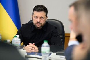 Час робити все, щоб дипломатія спрацювала завдяки силі - Зеленський