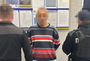 Понад 120 ударів ножем: у Львові взяли під варту чоловіка, який вбив колишню і сина