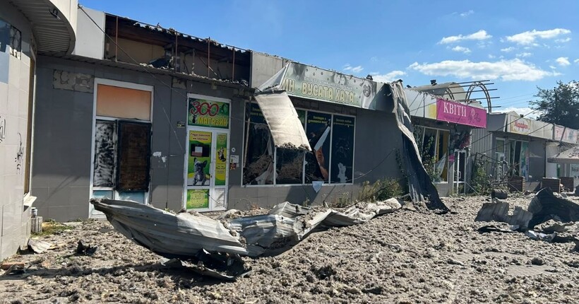 Армія рф двома КАБами завдала удару по Слов'янську: пораннено щонайменше вісім людей