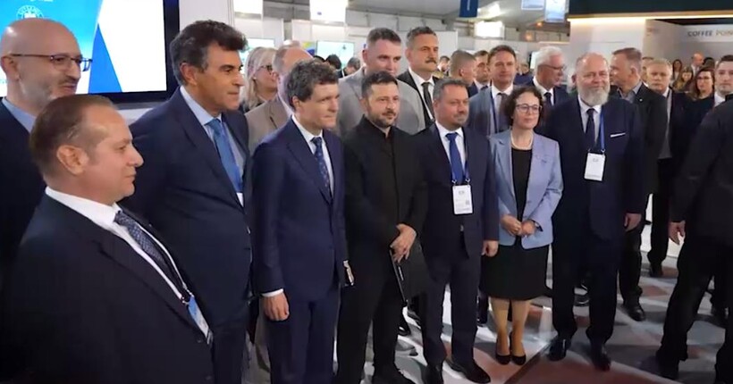 Зеленський про С8: Хай цей формат буде нам підтримкою на шляху вступу у ЄС