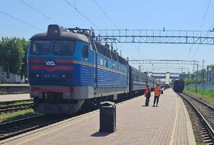 У Львові підлітка вдарило струмом під час спроби зробити селфі на вагоні - поліція