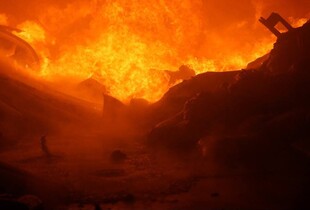У Києві зафіксували влучання в резервуари з пальним: ворог здійснює повітряну атаку на столицю