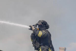 Росіяни КАБами вдарили по Сумах: чотири людини отримали поранення
