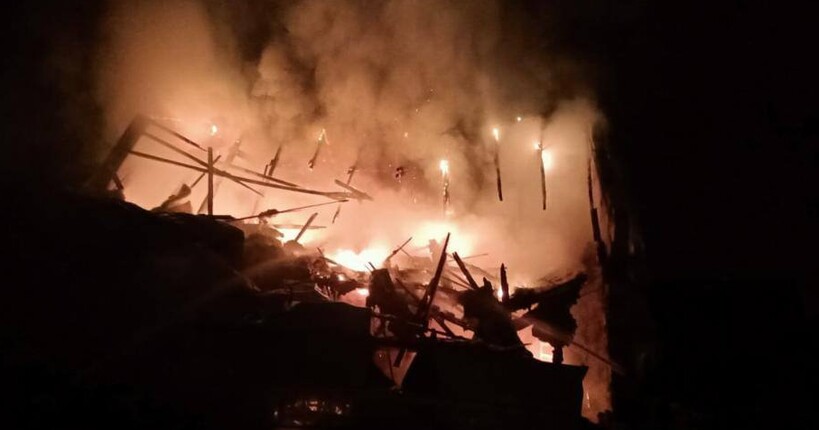 Війська росії вночі атакували Київ: сталося влучання у будівлю навчального закладу