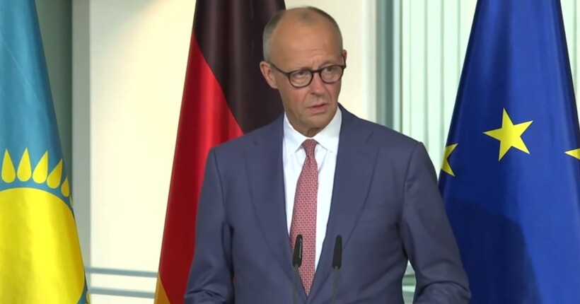 Мерц і Токаєв обговорили війну рф проти України і мирні переговори