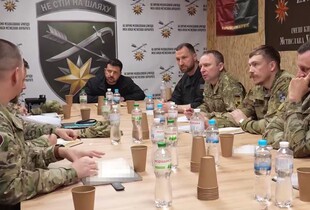 Бригадні закупівлі пікапів та посилення СБС: Зеленський на Лиманському напрямку провів нараду