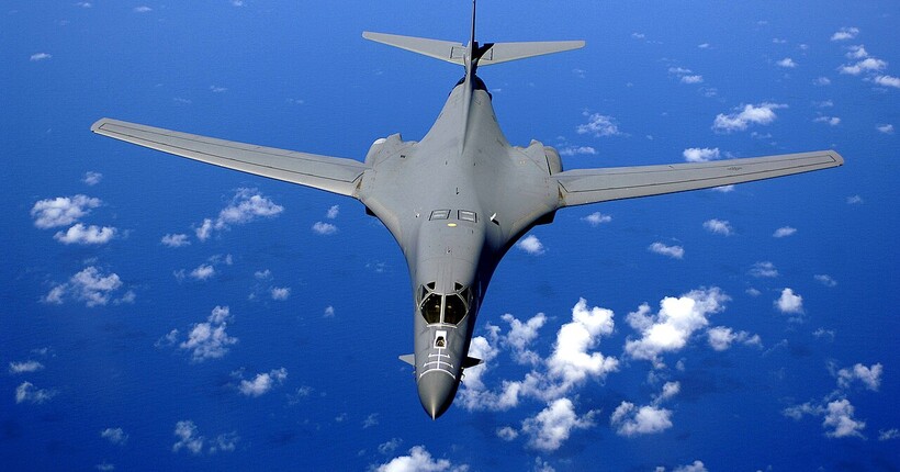 США вивели бомбардувальники B-1 з британської бази через побоювання щодо безпеки – Reuters