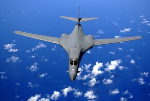 США вивели бомбардувальники B-1 з британської бази через побоювання щодо безпеки – Reuters