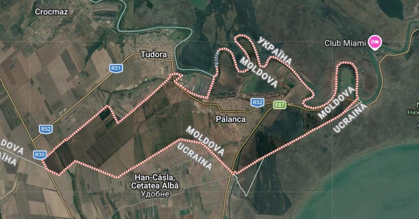 Біля пункту пропуску 