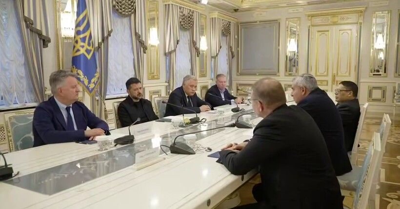 Зеленський відповів, звідки росія отримала технології реактивних дронів