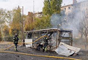 Вже 33 загиблих після удару по автобусу: в Краматорську і Слов'янську зупиняють громадський транспорт