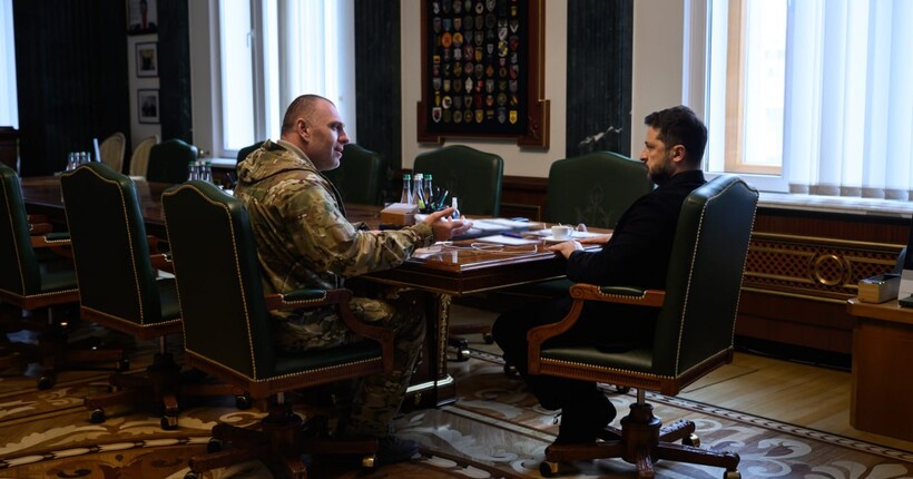 Навіть прифронтові області краще виконують плани стійкості, ніж Київ - Зеленський