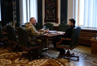 Навіть прифронтові області краще виконують плани стійкості, ніж Київ - Зеленський