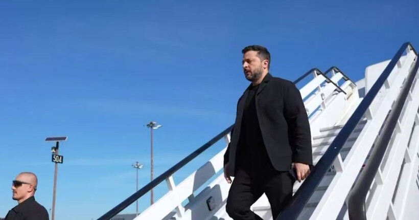 Зеленський прибув до Великої Британії з візитом