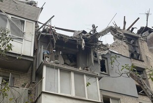 Росіяни здійснили подвійний авіаудар по Херсону: загинув водій швидкої, 19 людей поранені