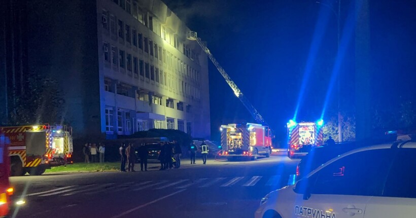 Ворог завдав удару по університету у Кременчуці: постраждали жінка та 16-річна дитина