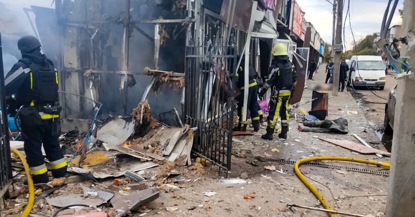 Окупанти вдарили ракетою по ринку в Лозовій: є загиблі, 34 поранені
