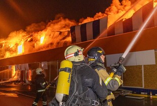 рф атакувала ТЕС, шахти, зерносховища і торговельні центри: Зеленський назвав наслідки обстрілів
