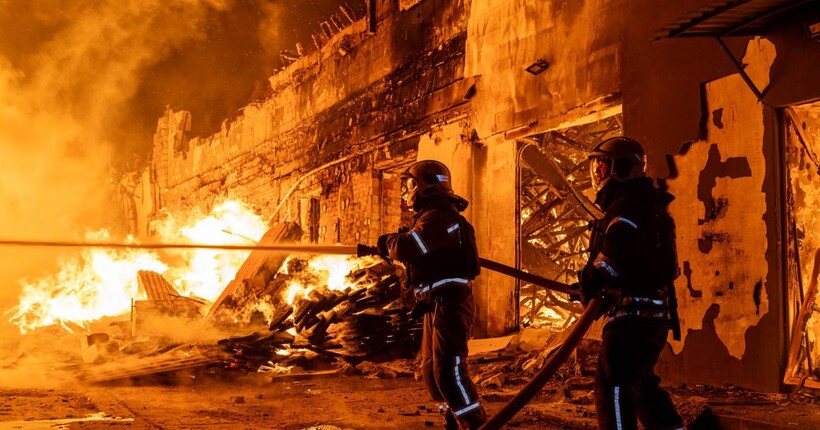 У Харкові росіяни поцілили у житлові будинки: є поранені, зокрема дитина 