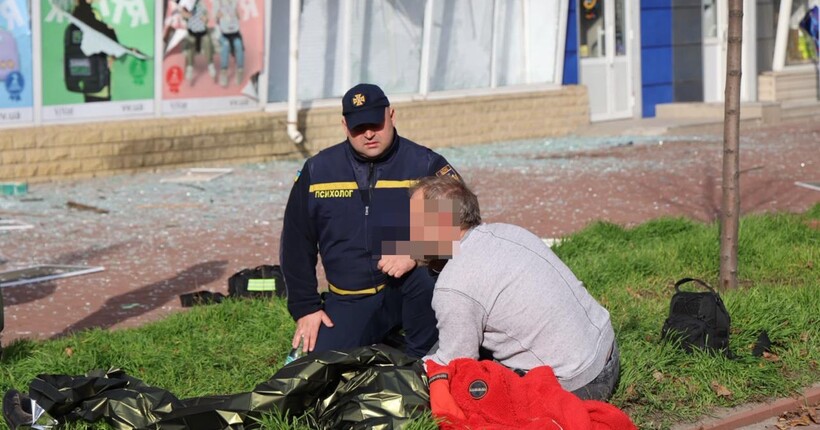 В Чернігові загинули дві 15-річні дівчини: кількість поранених зросла до 11, серед них діти