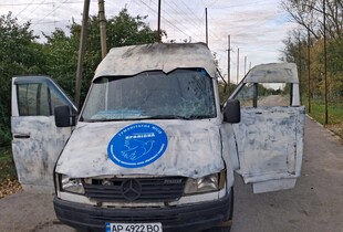 Російський дрон атакував автобус гуманітарної місії на Запоріжжі: загинула жінка, є поранені