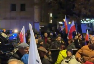 У Польщі спалахнув конфлікт біля будівлі Конституційного суду: є перші затримані