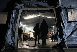 У Дніпрі через проблеми зі світлом відкрили п’ять пунктів допомоги ДСНС