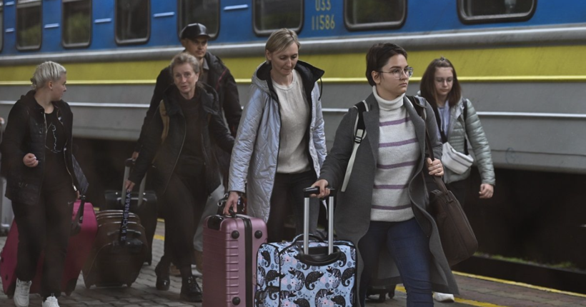 Держприкордонслужба: Тенденції масового виїзду з України немає