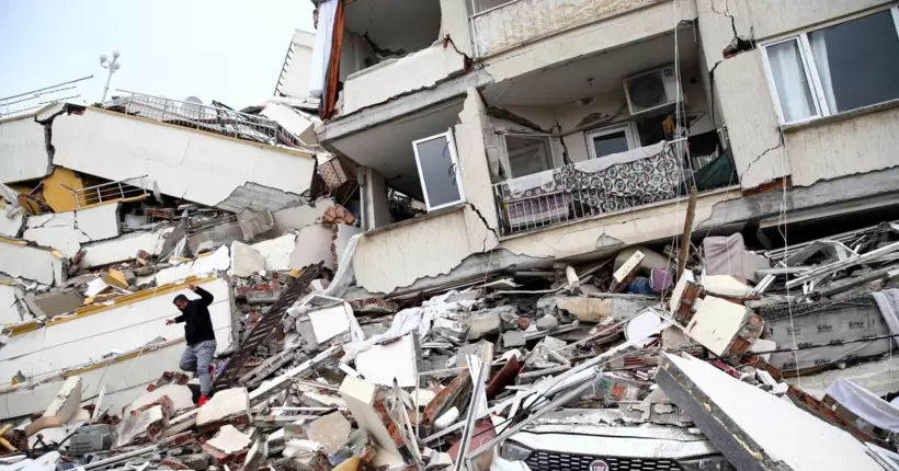 Кількість жертв землетрусів у Туреччині та Сирії перевищила 4000 осіб