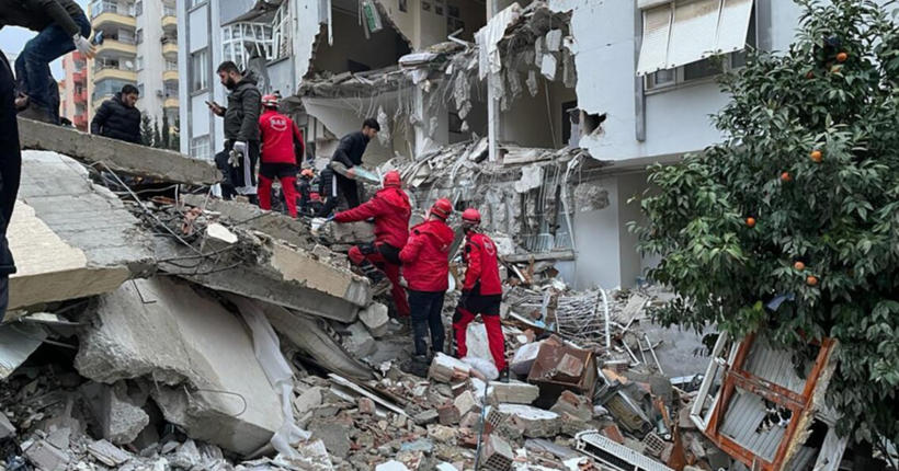 Двоє українців могли загинути внаслідок землетрусів у Туреччині, - речник МЗС